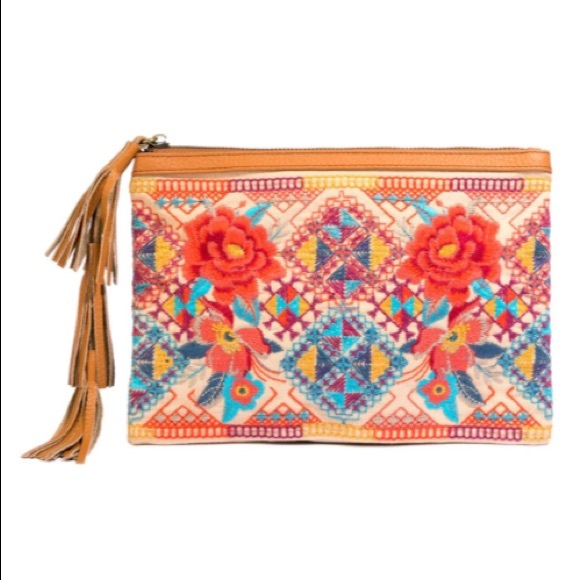 🍃💕NWT Johnny Was Floral Leather Tassel Clutch - Picture 2 of 6